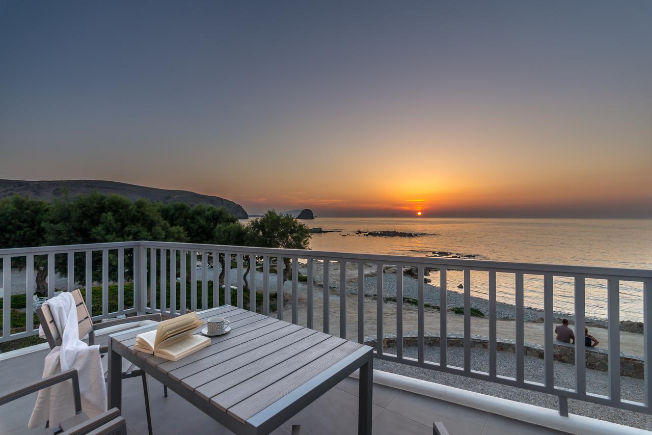Milos Waves Luxury Apartments Полония Екстериор снимка