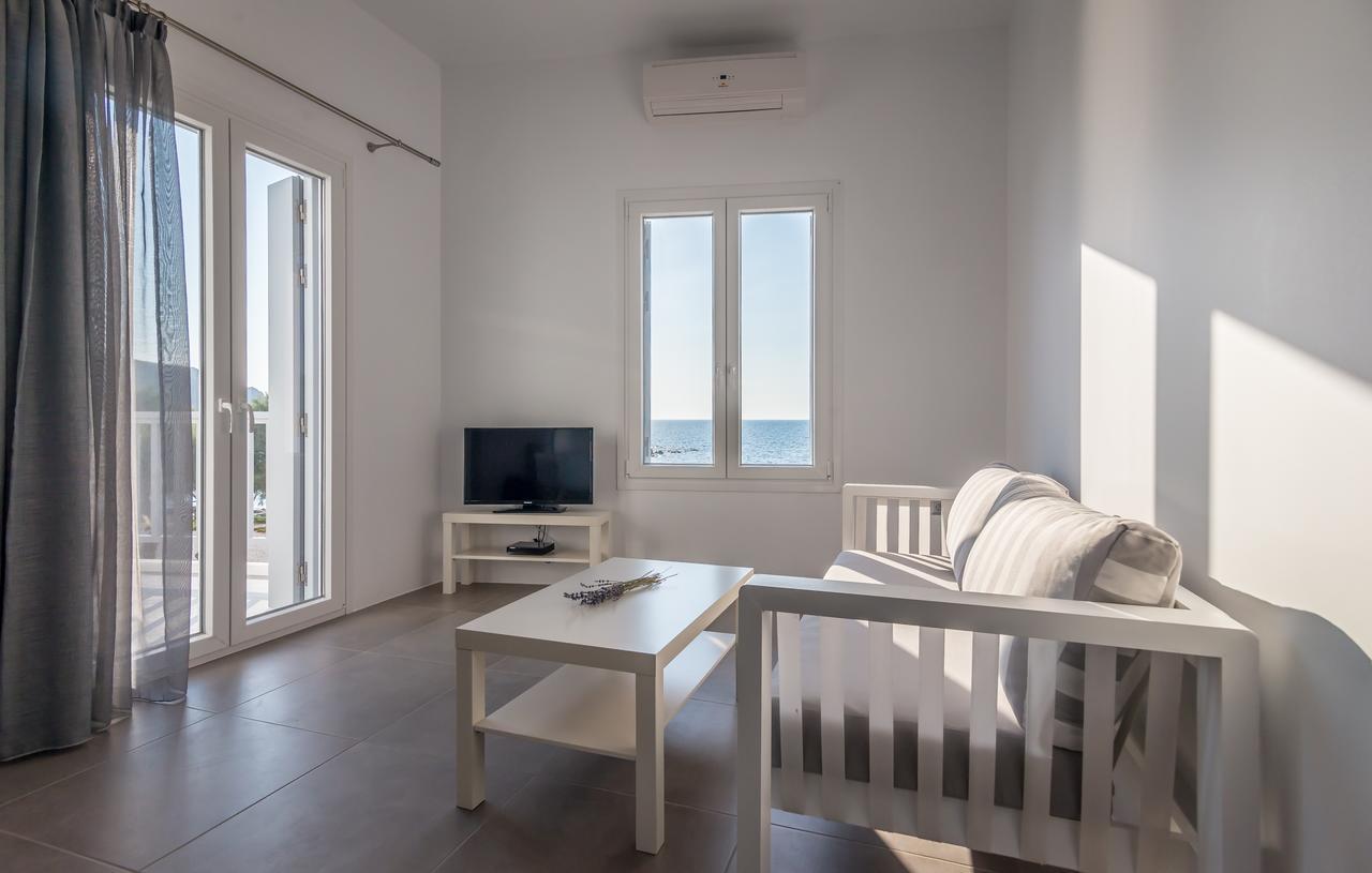 Milos Waves Luxury Apartments Полония Екстериор снимка