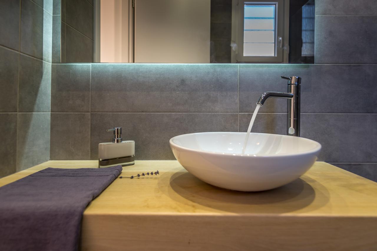 Milos Waves Luxury Apartments Полония Екстериор снимка