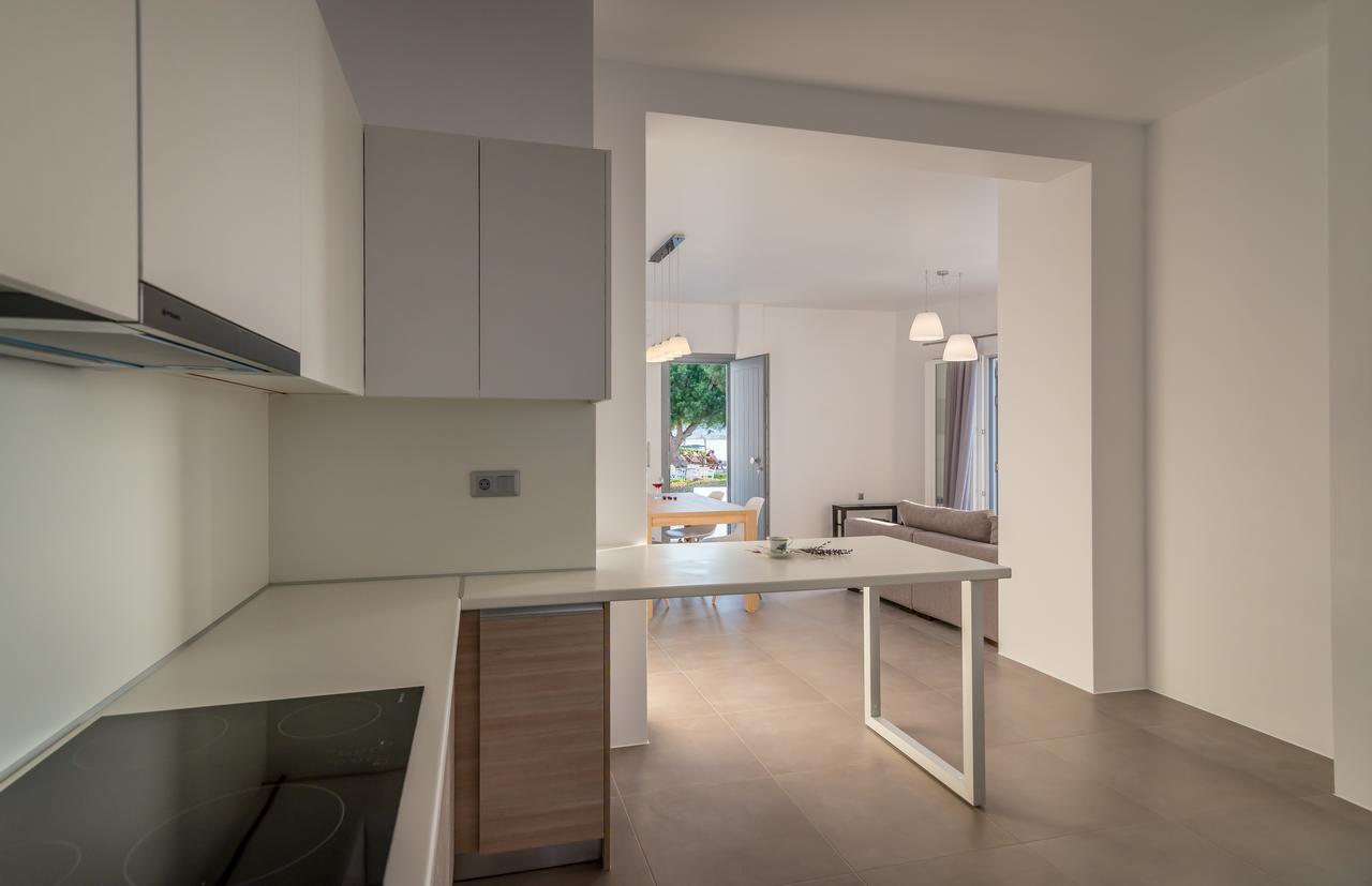 Milos Waves Luxury Apartments Полония Екстериор снимка