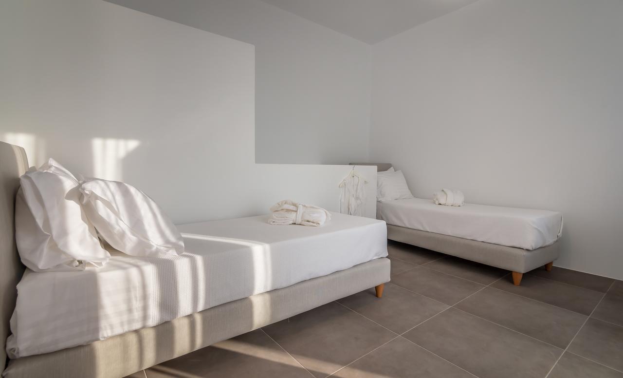 Milos Waves Luxury Apartments Полония Екстериор снимка